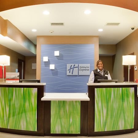 Holiday Inn Express & Suites St Louis Airport By Ihg Woodson Terrace Exterior foto