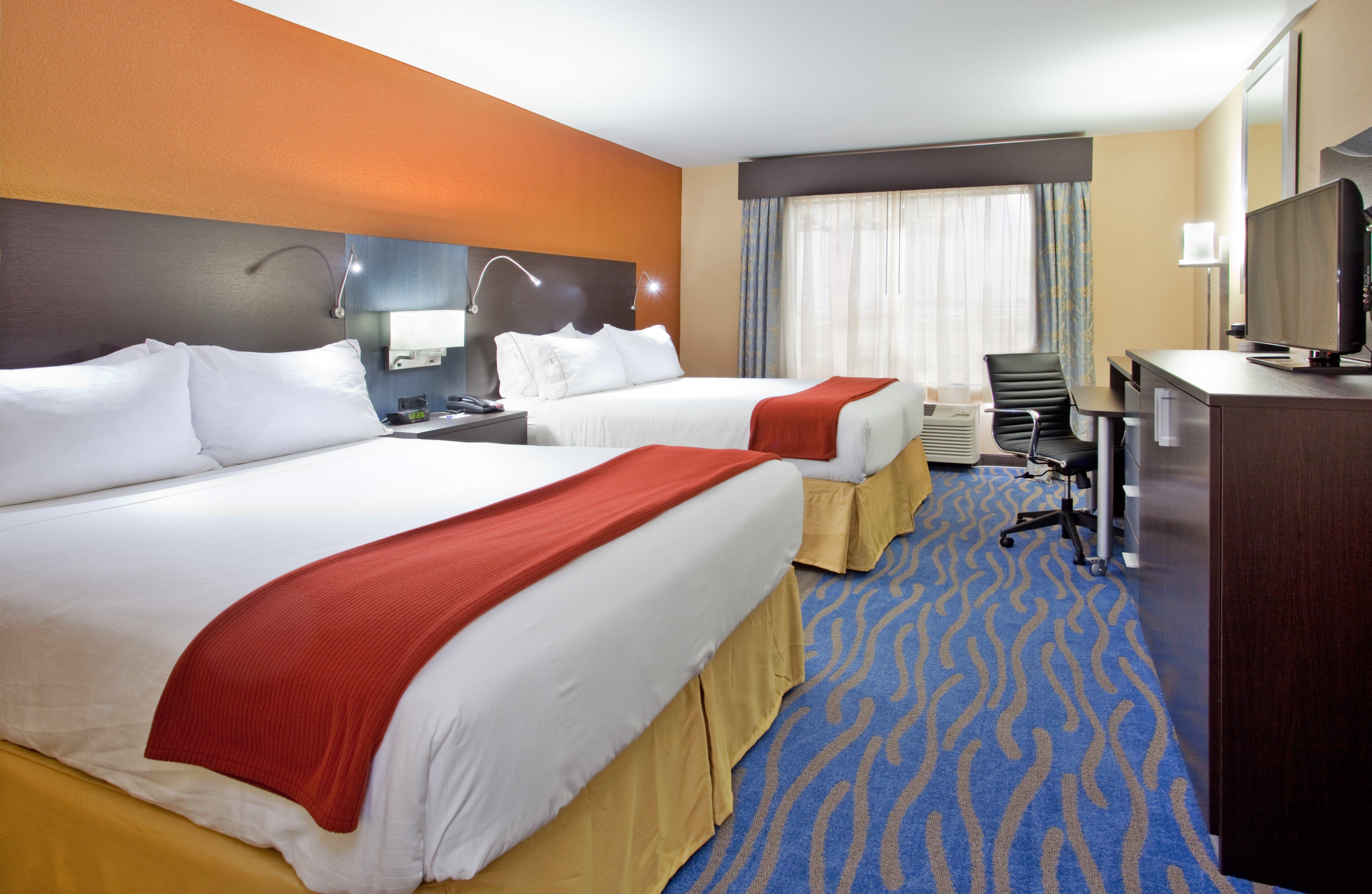 Holiday Inn Express & Suites St Louis Airport By Ihg Woodson Terrace Exterior foto