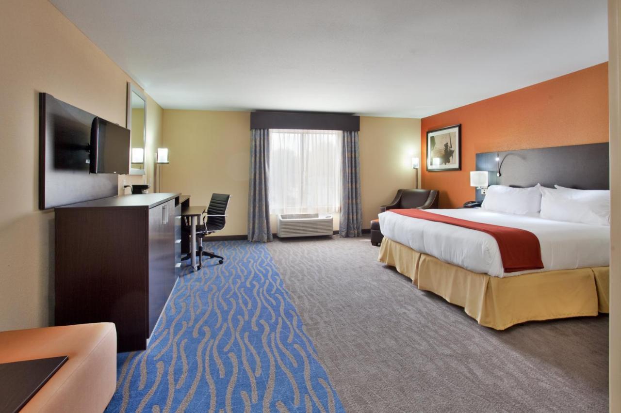 Holiday Inn Express & Suites St Louis Airport By Ihg Woodson Terrace Exterior foto